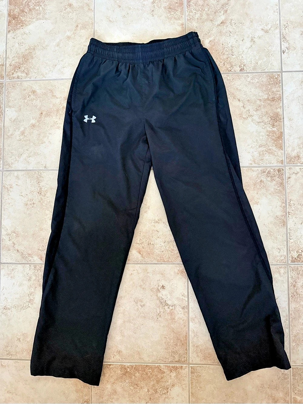 Under Armour Men’s Black Loose Fit Rain Pants Waterproof M Medium